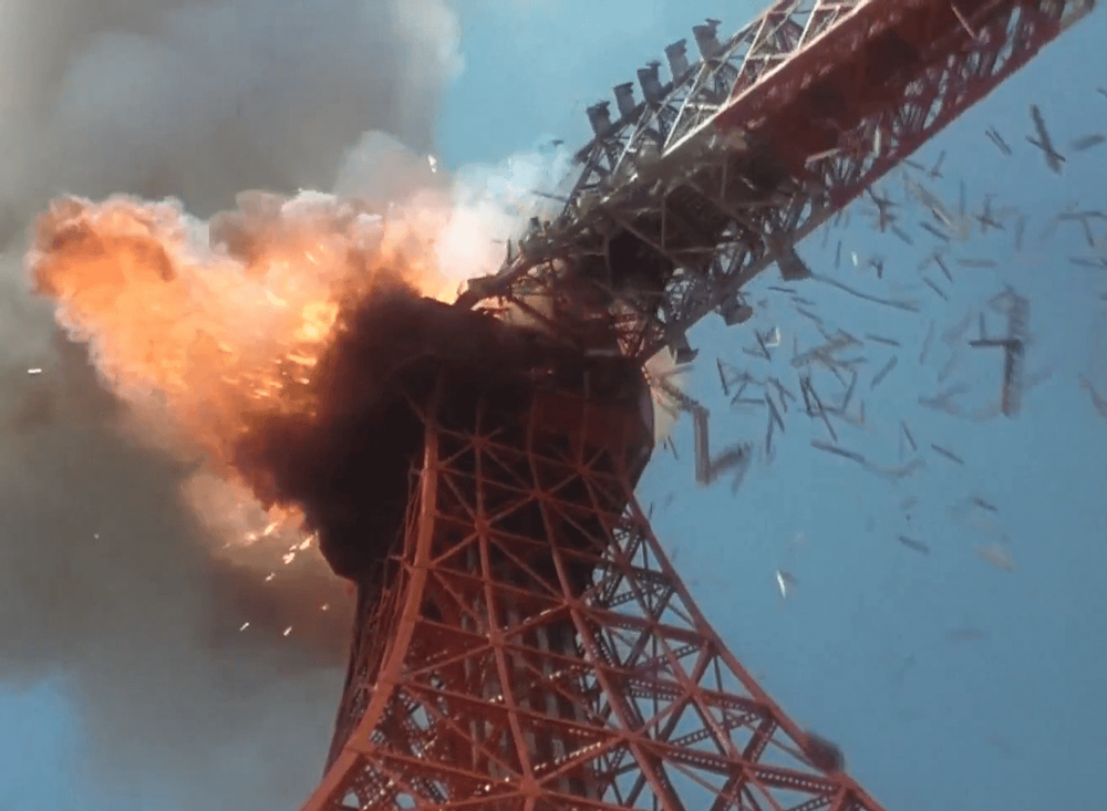 https://mediaproxy.tvtropes.org/width/1000/https://static.tvtropes.org/pmwiki/pub/images/tokyo_tower_destruction_from_gamera__guardian_of_the_universe.png