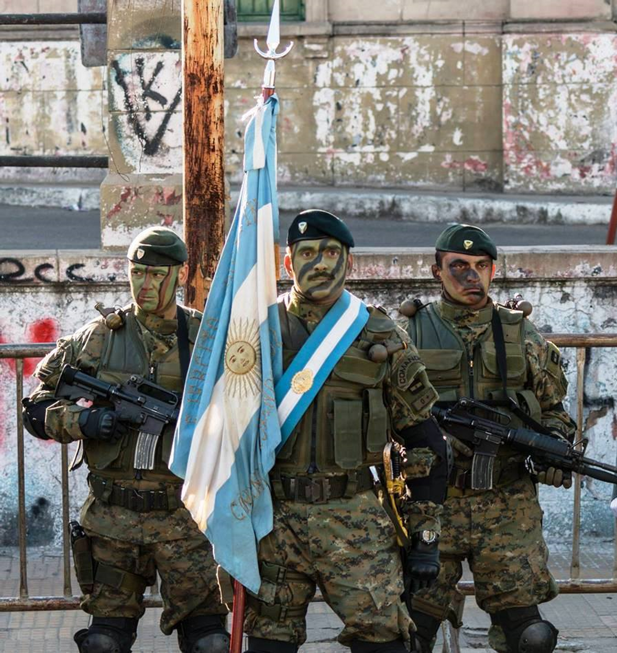 UsefulNotes / Argentines with Armored Vehicles