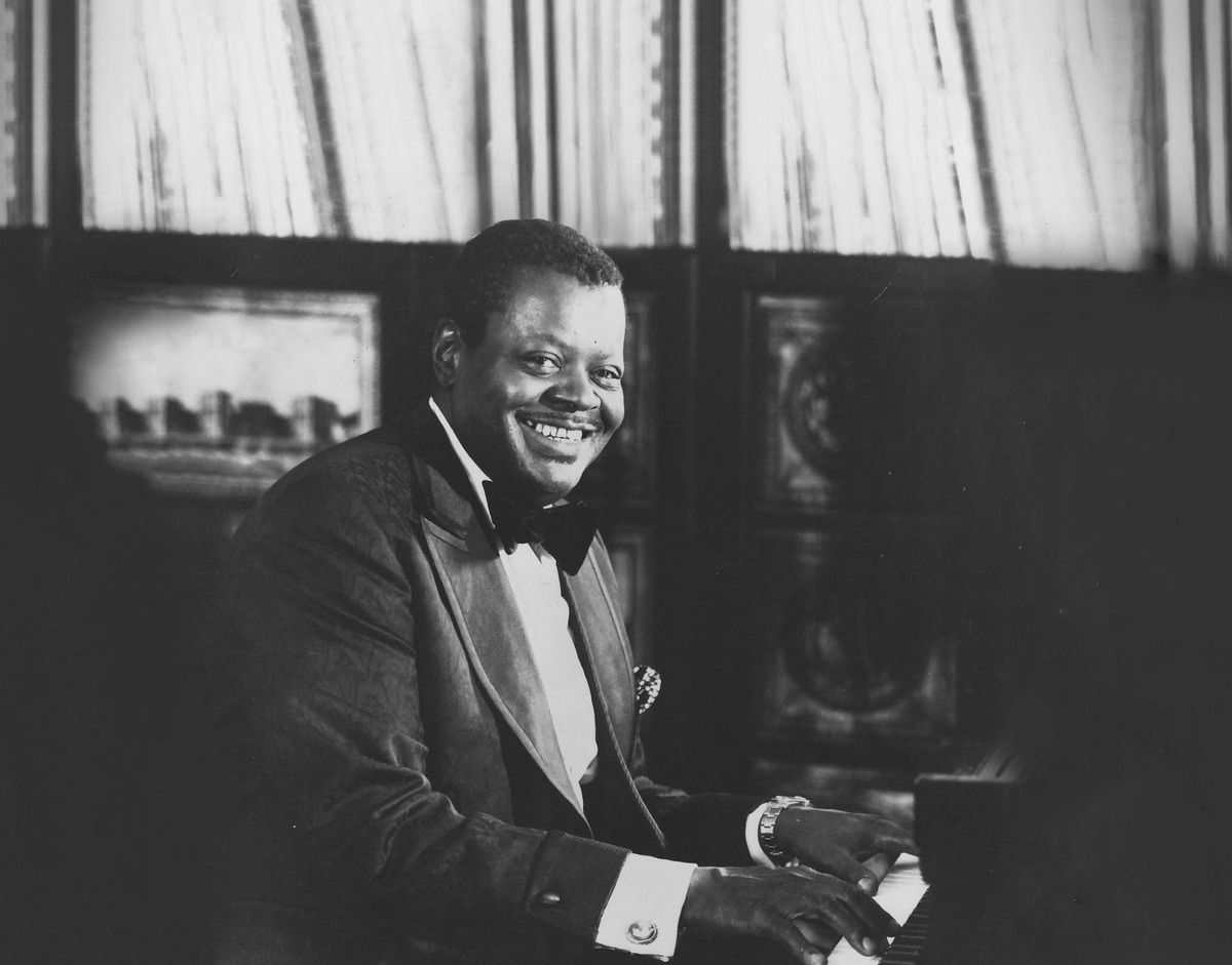 Oscar Peterson (Music)