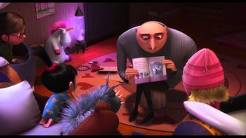 Despicable Me, Clip: The girls ask Vector about his pajamas
