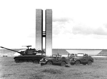 https://mediaproxy.tvtropes.org/width/350/https://static.tvtropes.org/pmwiki/pub/images/war_tanks_in_brasilia_1964.jpg